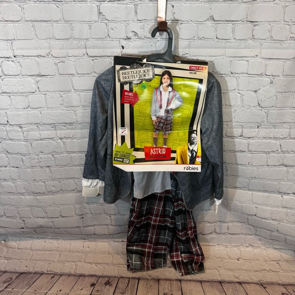 Astrid Beetlejuice Girl’s Halloween Costume